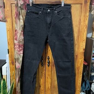 Levi's Men's Black Straight Jeans